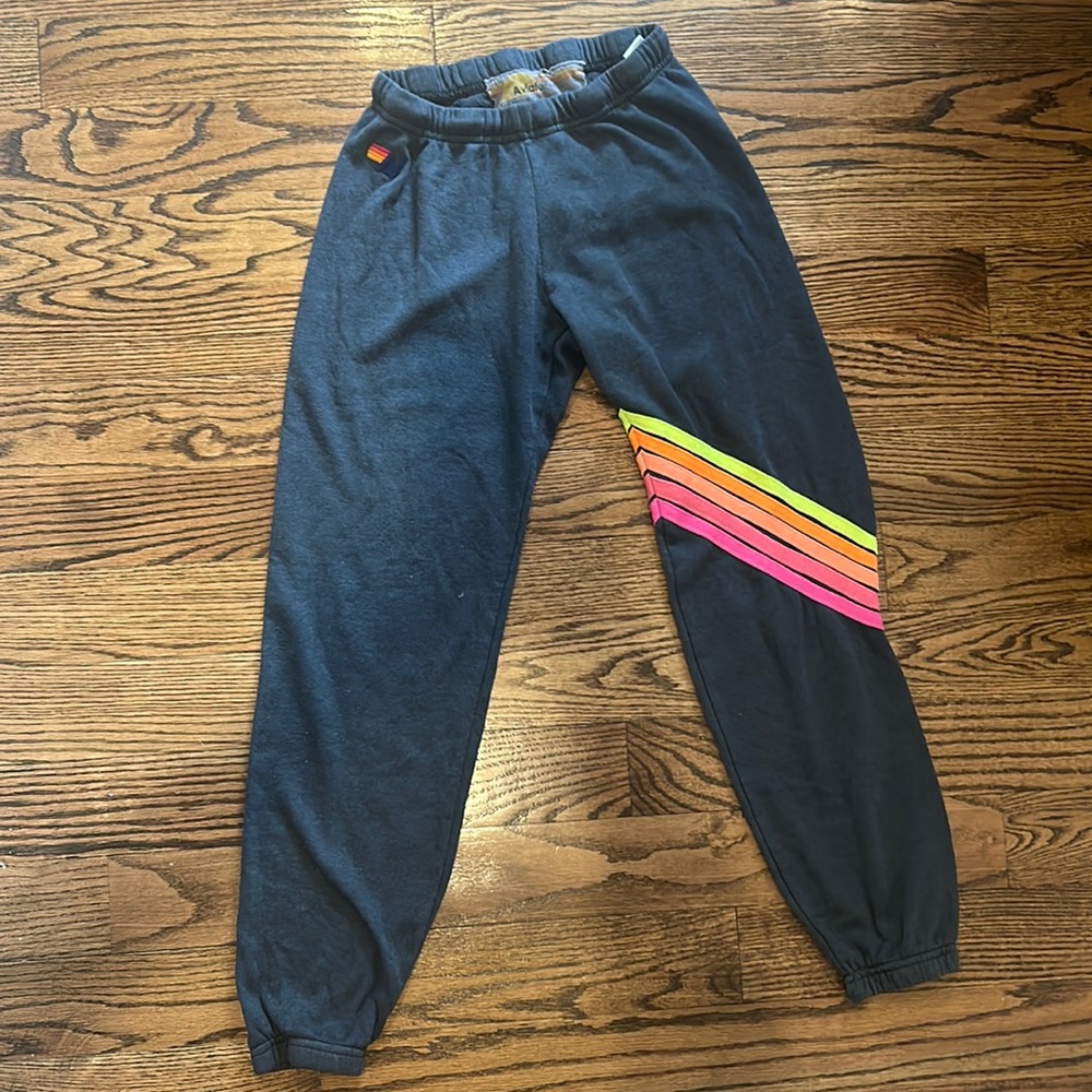 🏄‍♀️AVIATOR NATION 🏄‍♀️ Neon Chevron Charcoal Gray Sweatpants Women’s size XS - Picture 2 of 5